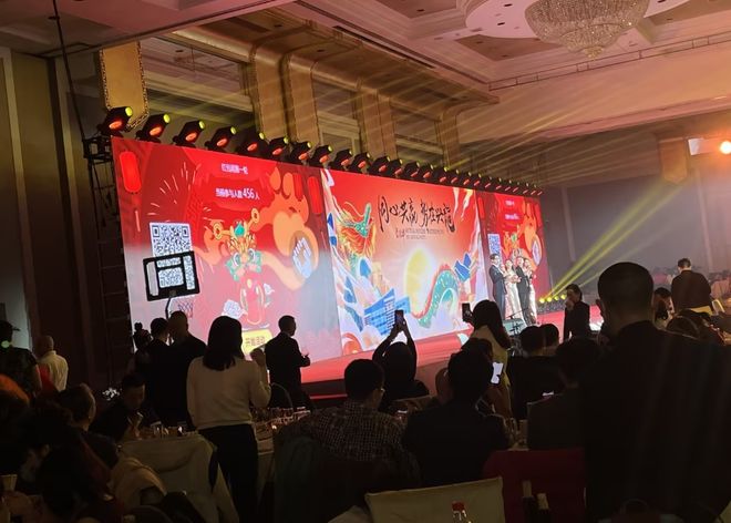 会议现场暖场环节怎么策划_会议现场玩什么游戏能提高互动？